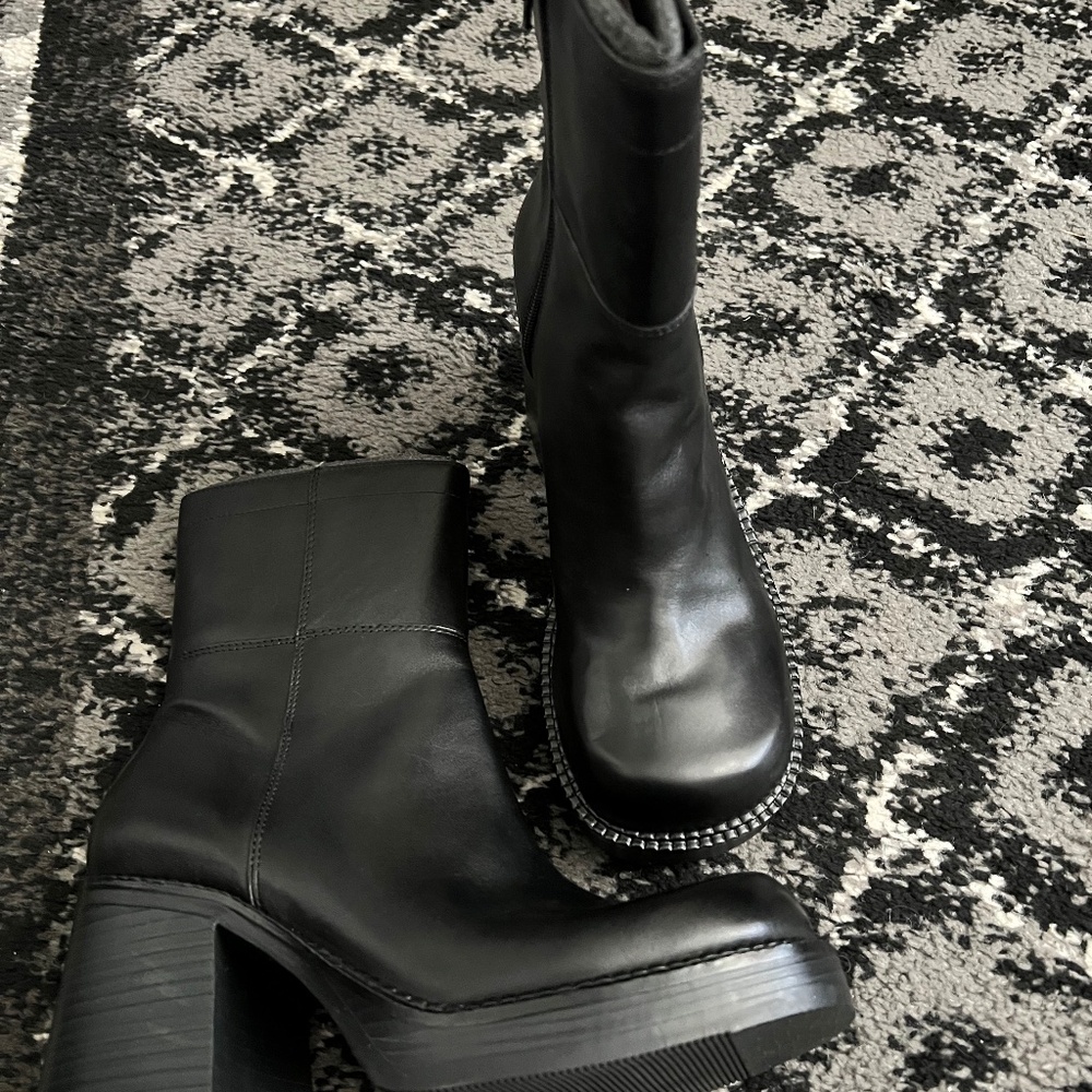Women's Boots